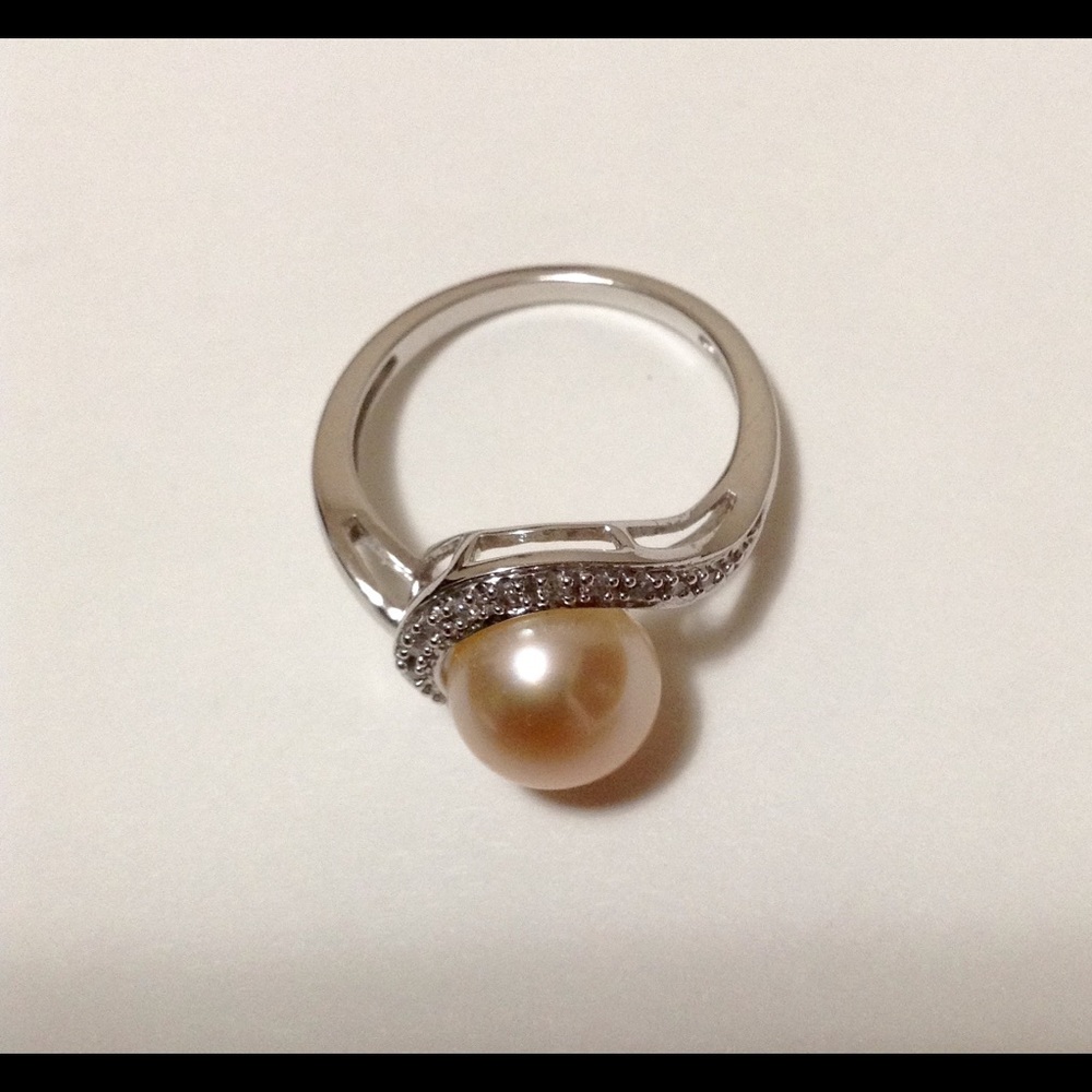 Sterling Silver with Pearl Ring 3 in. Sz 8